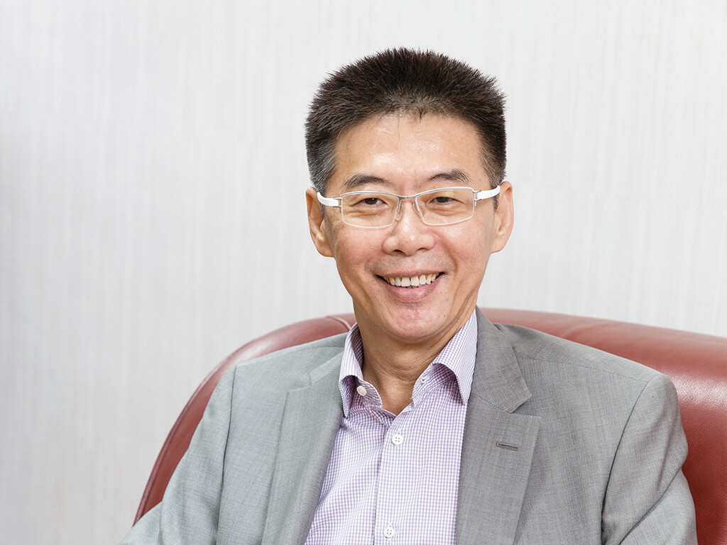 揮汗灌溉 化荒地為良田