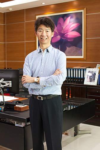 自信堅持　成就卓越人生 - 車麗屋汽車百貨股份有限公司　卓豐閔董事長(中華民國第41屆創業楷模)
