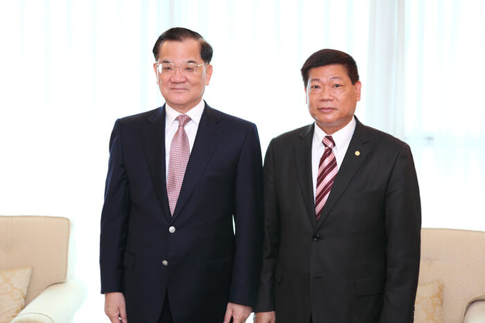 拜會國民黨連戰榮譽主席