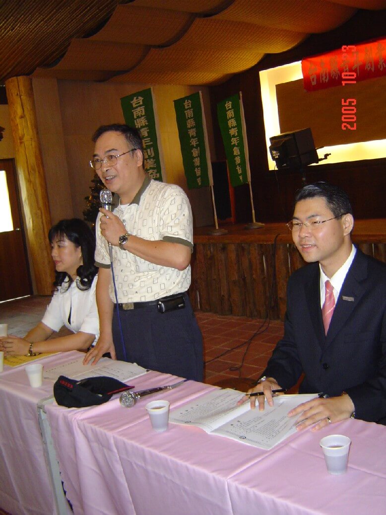 總會羅宗敏顧問勉勵與會的會兄會姐一起加油,開創南縣新氣象