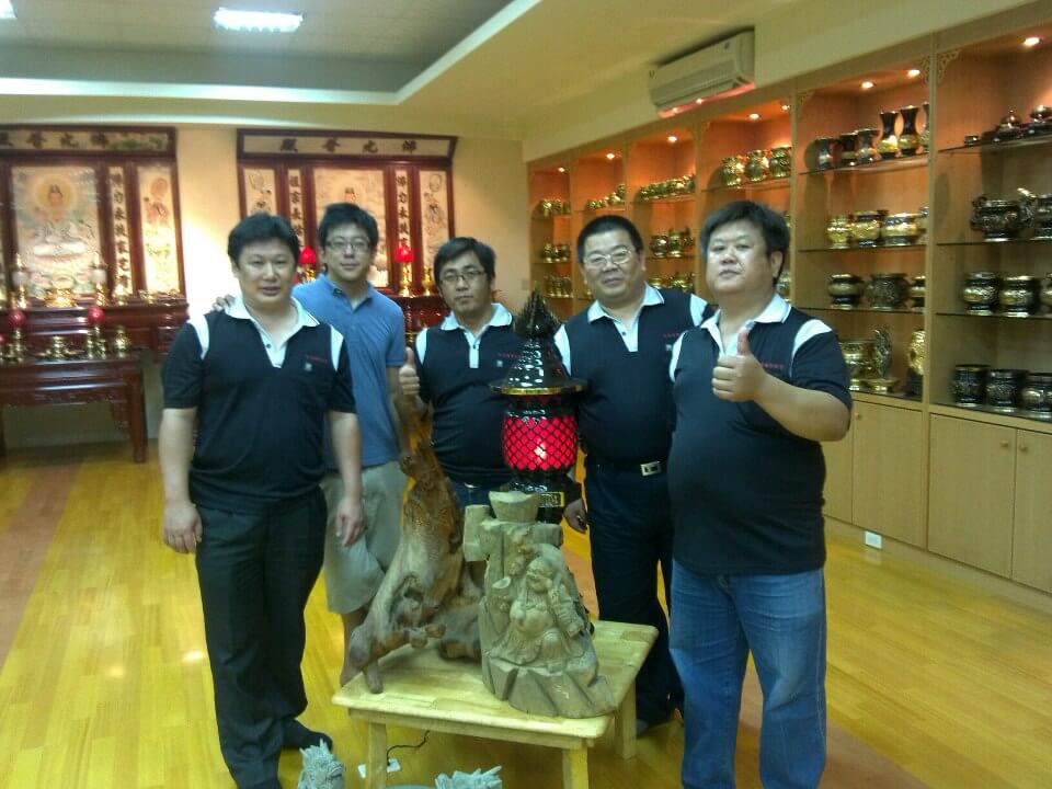 新科理事長及財務長、理監事、拜訪新會員''佳穎兄'' 村大佛具有限公司